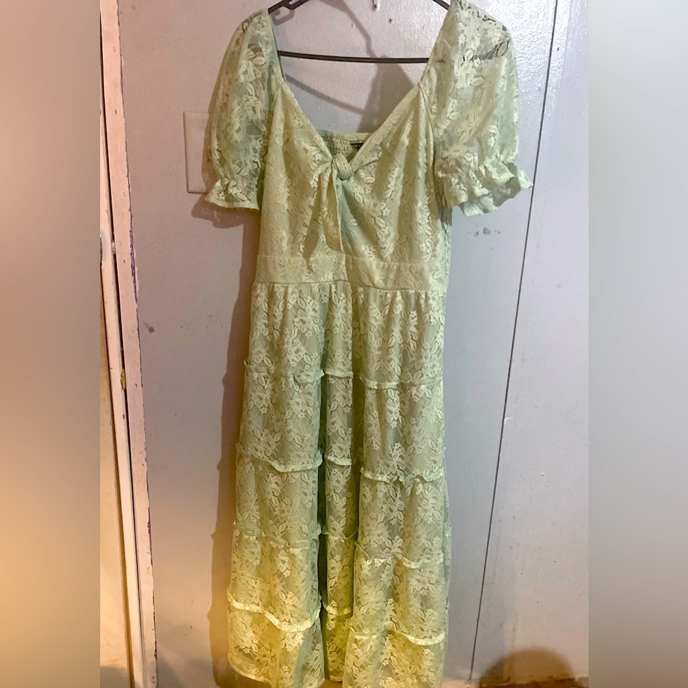 Green simplee dress!